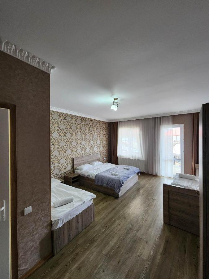 Moon Night Hotel Stepantsminda Exterior photo